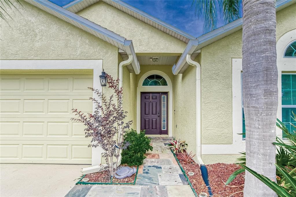 12917 LAKE VISTA DRIVE