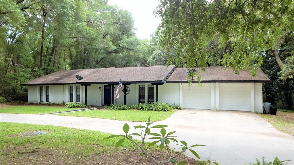 35810 LANA DRIVE DADE CITY, FL 33523