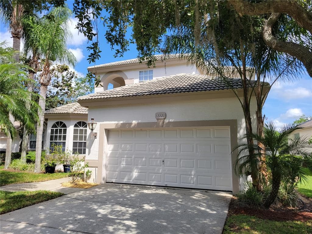 12221 GLENCLIFF CIR TAMPA, FL 33626