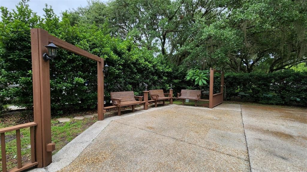 376 BEAR TRAIL LAKE WALES, FL 33898