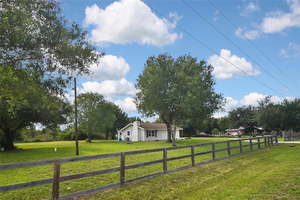 1010 ROBINHOOD DRIVE PUNTA GORDA, FL 33982