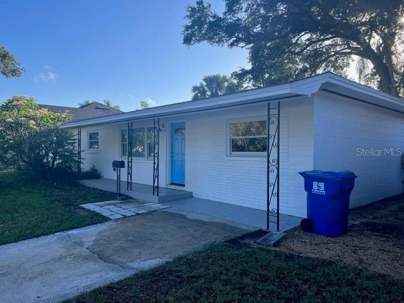 2833 52ND WAY N ST PETERSBURG, FL 33710