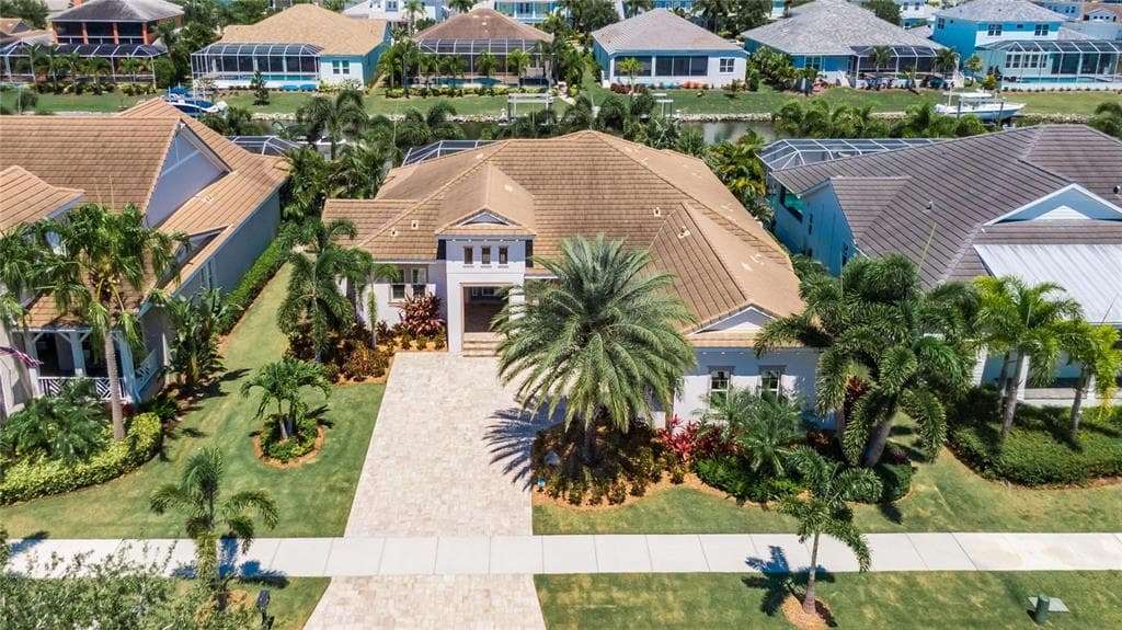 717 MANNS HARBOR DRIVE APOLLO BEACH, FL 33572