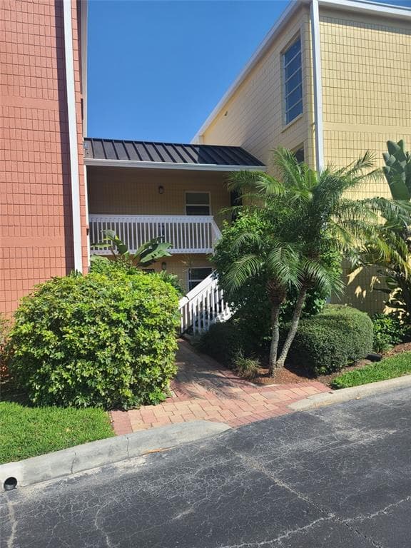 2424 W TAMPA BAY BOULEVARD UNIT B101 TAMPA, FL 33607