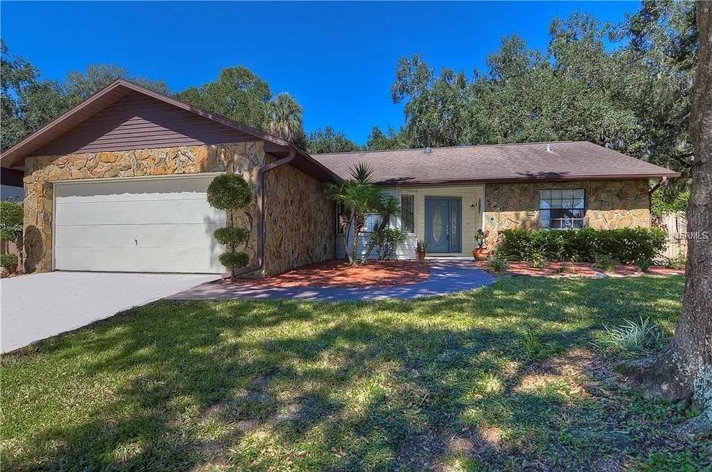 622 TIMBER POND DRIVE BRANDON, FL 33510