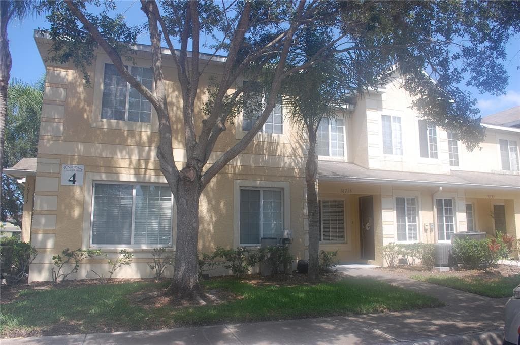 10715 KEYS GATE DRIVE RIVERVIEW, FL 33579