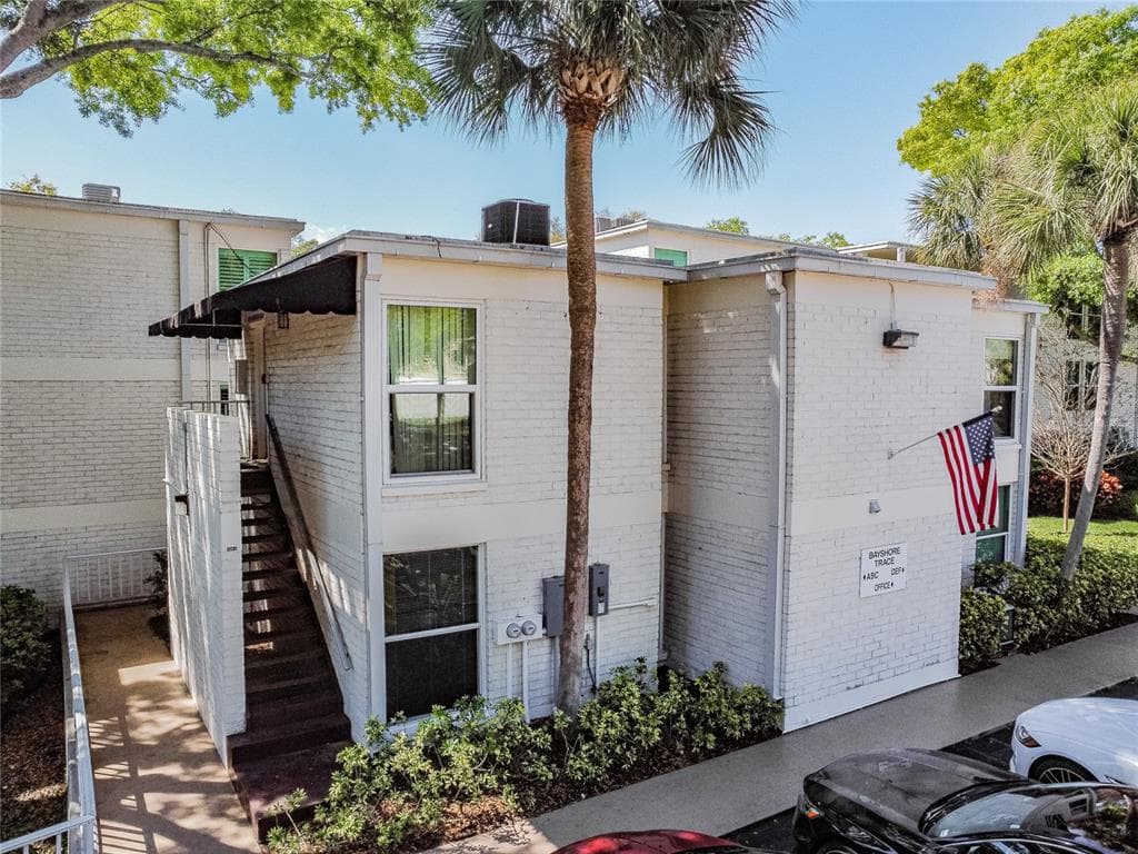 3325 BAYSHORE BOULEVARD UNIT CH1 TAMPA, FL 33629