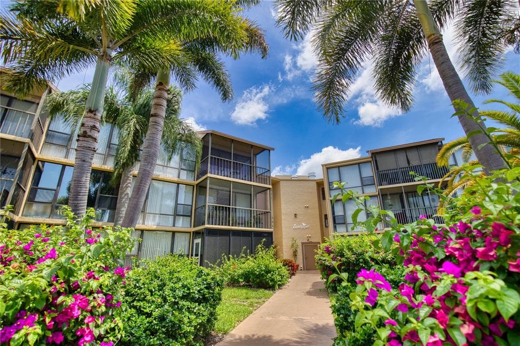 618 BIRD BAY DRIVE S UNIT 301
