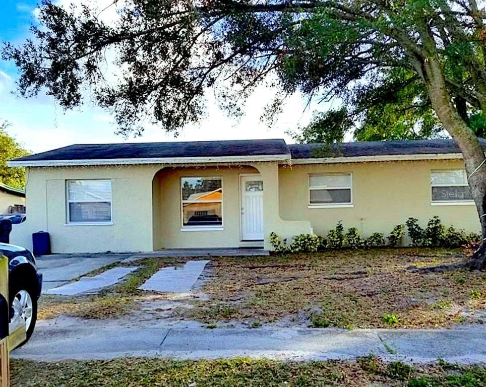 7023 PARLIAMENT DRIVE TAMPA, FL 33619
