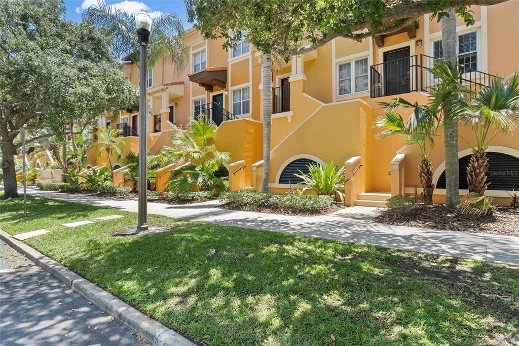 100 4TH AVENUE S UNIT 130 ST PETERSBURG, FL 33701