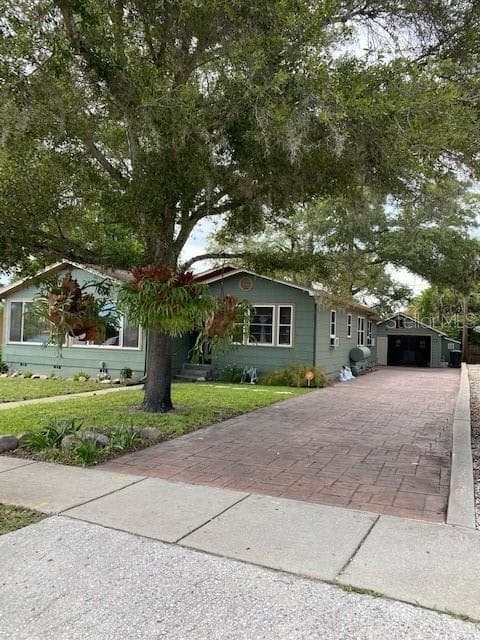 1424 PARK STREET CLEARWATER, FL 33755