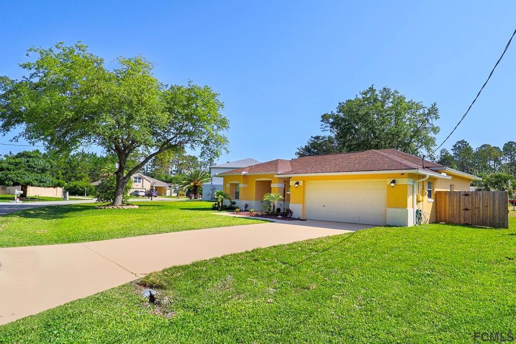 4 WHITE DEER LANE PALM COAST, FL 32164
