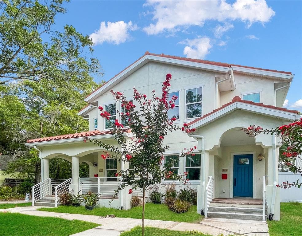 613 24TH AVENUE N ST PETERSBURG, FL 33704