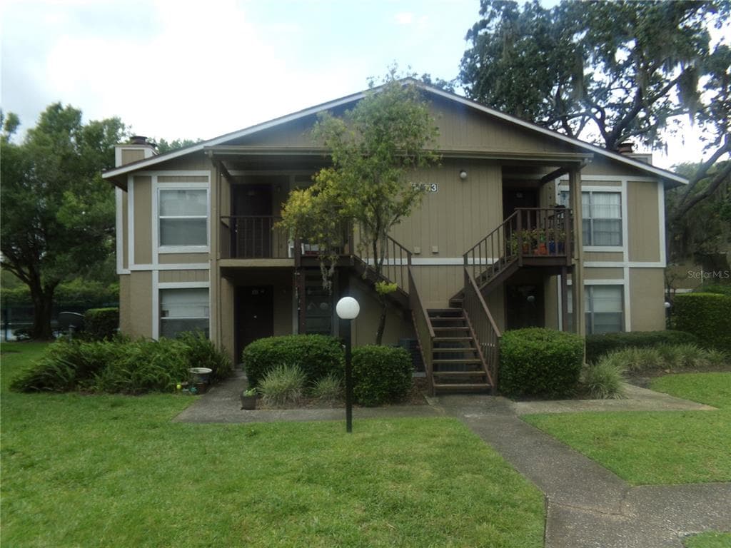 14413 HANGING MOSS CIRCLE UNIT 201 TAMPA, FL 33613