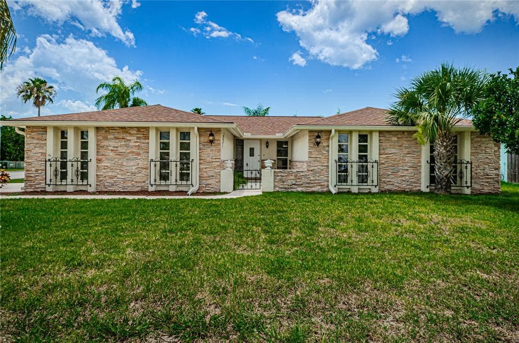 9811 TRADEWINDS DRIVE PORT RICHEY, FL 34668