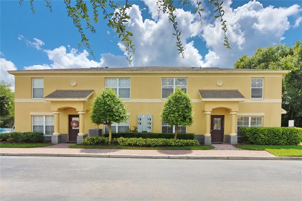 9464 CHARLESBERG DRIVE TAMPA, FL 33635