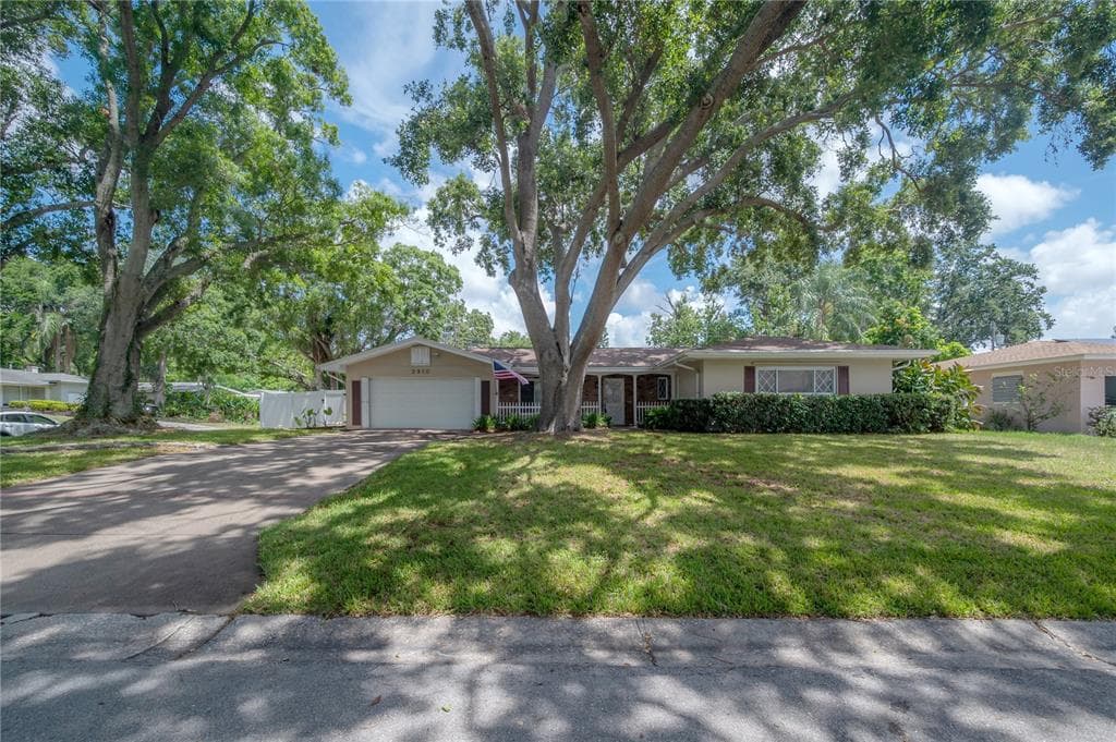 2310 ELLA PLACE CLEARWATER, FL 33765