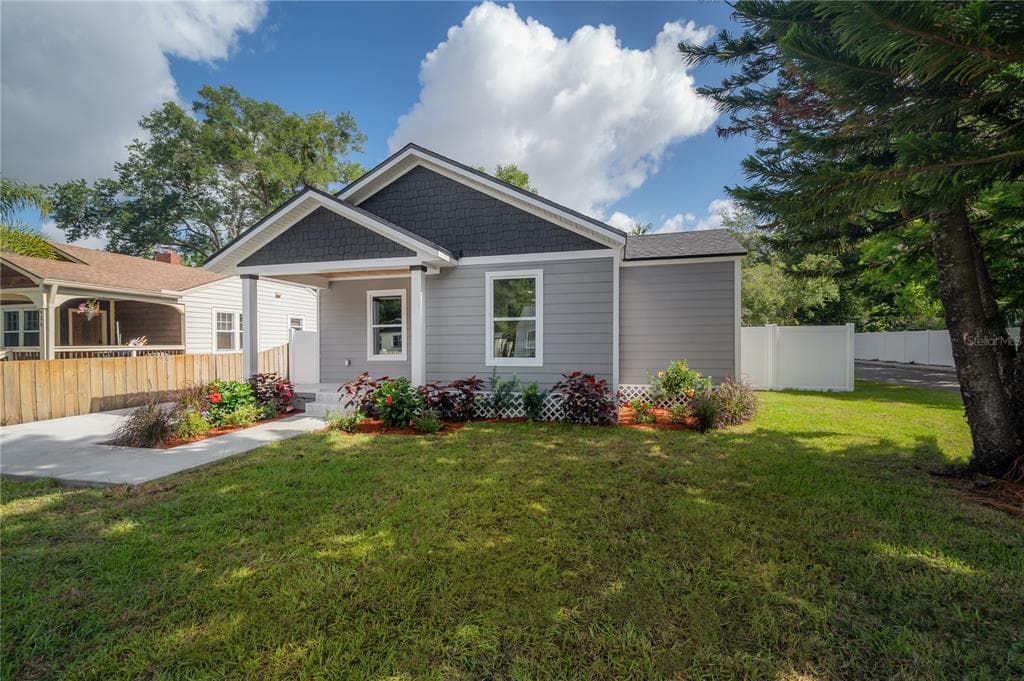 938 E MCBERRY STREET TAMPA, FL 33603