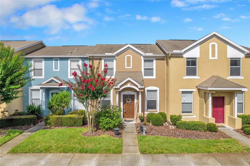 1313 DENMAN COURT WESLEY CHAPEL, FL 33543