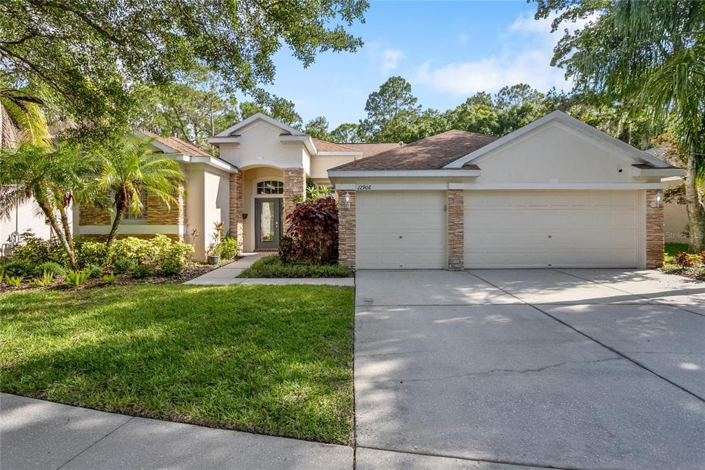 12906 FRAMINGHAM COURT TAMPA, FL 33626