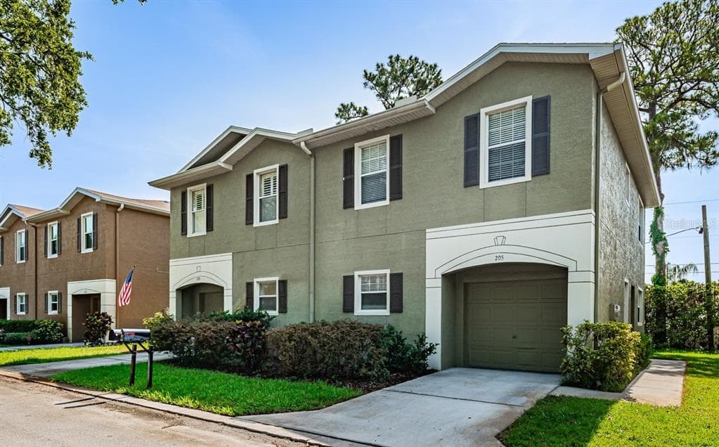 205 ASHLEY COURT DUNEDIN, FL 34698