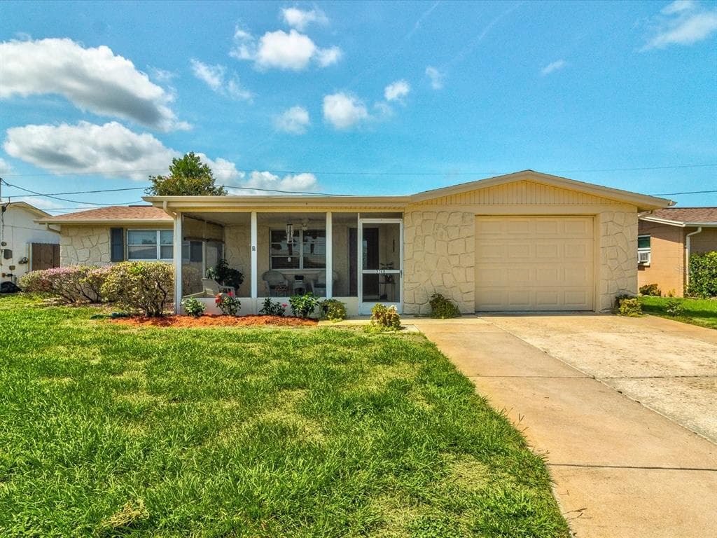 3748 REDWOOD DRIVE HOLIDAY, FL 34691