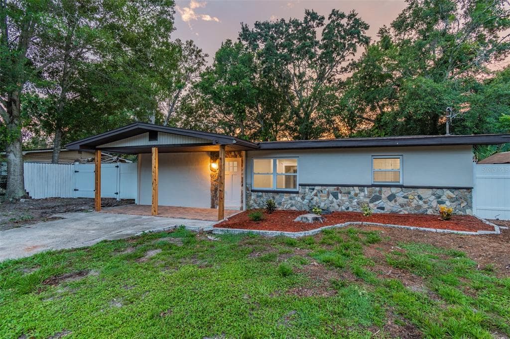 412 COUNTRY CLUB DRIVE OLDSMAR, FL 34677