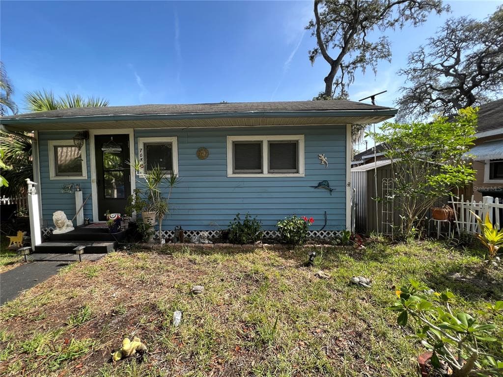708 1ST AVE SW LARGO, FL 33770