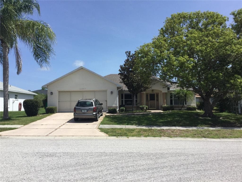 10907 ROSSITER AVENUE HUDSON, FL 34667