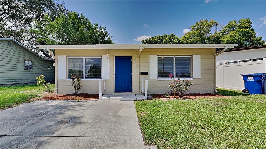 3235 35TH AVENUE N ST PETERSBURG, FL 33713