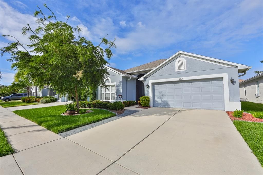 1639 BONITA BLUFF COURT RUSKIN, FL 33570