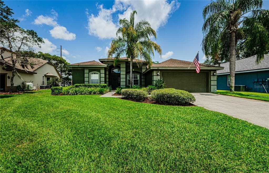 455 EQUINE DRIVE TARPON SPRINGS, FL 34688