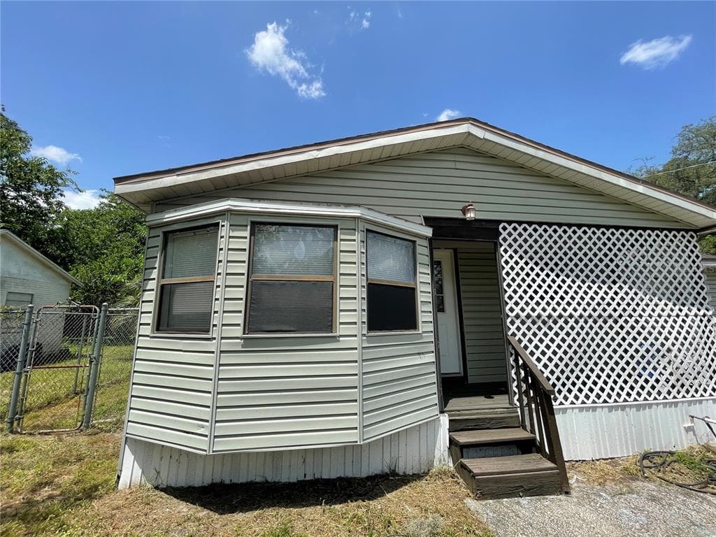 6212 N 44TH STREET TAMPA, FL 33610