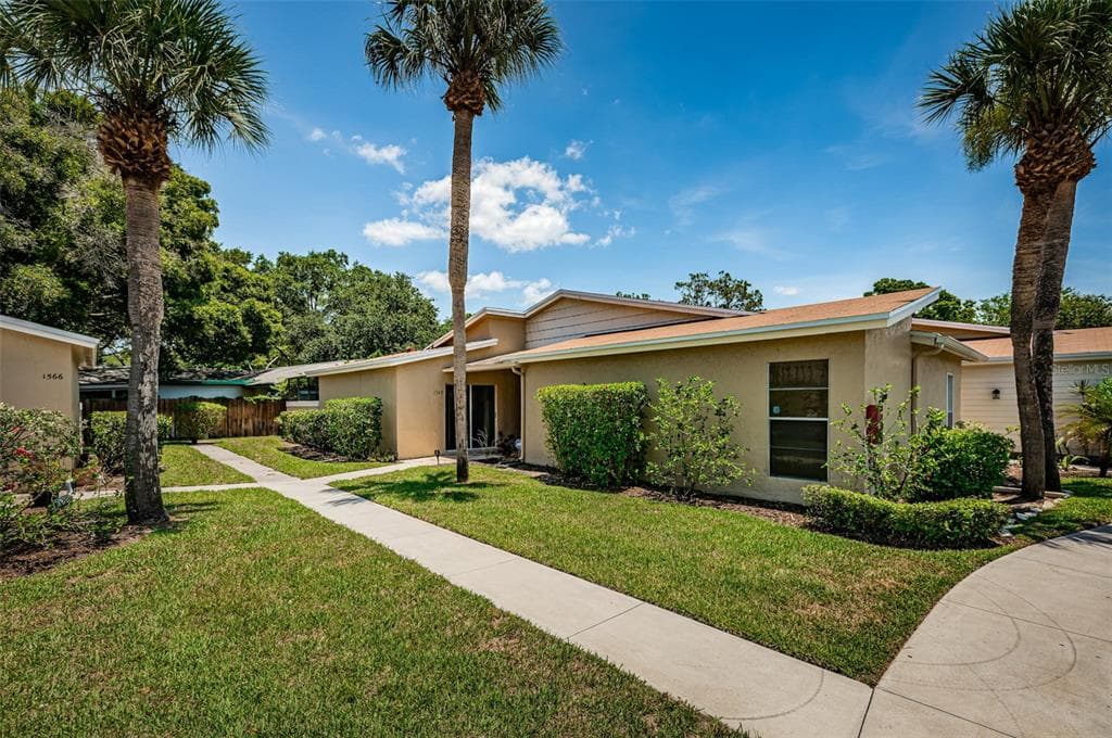 1568 GLEN COURT UNIT 3A DUNEDIN, FL 34698