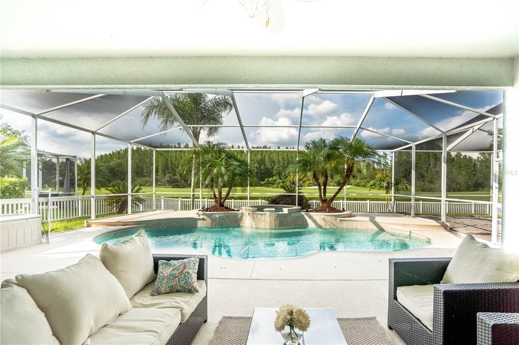 10616 PLANTATION BAY DRIVE TAMPA, FL 33647