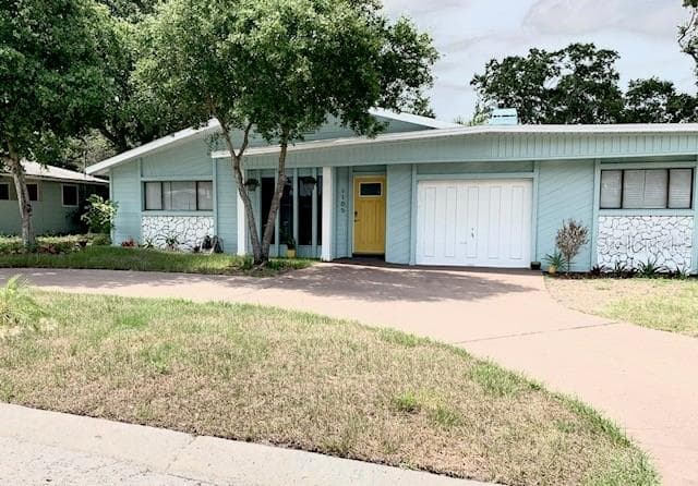 1105 SUNNYDALE DRIVE CLEARWATER, FL 33755