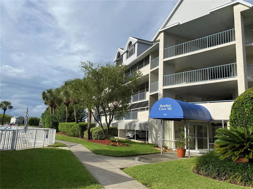 5567 SEA FOREST DRIVE UNIT 221