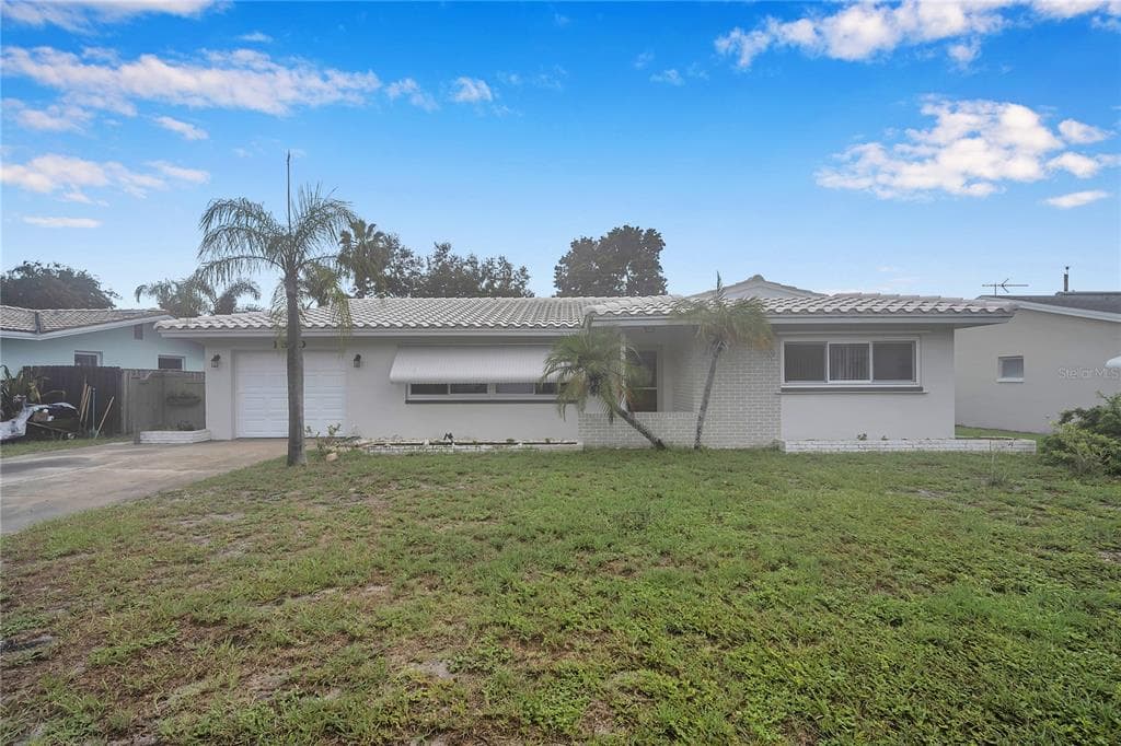 1820 KAY DRIVE