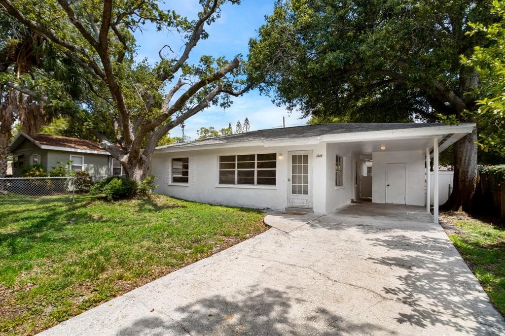1007 14TH AVENUE NW LARGO, FL 33770