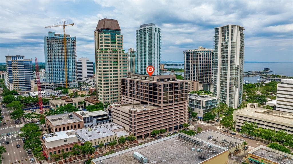 175 2ND STREET S UNIT 809 ST PETERSBURG, FL 33701