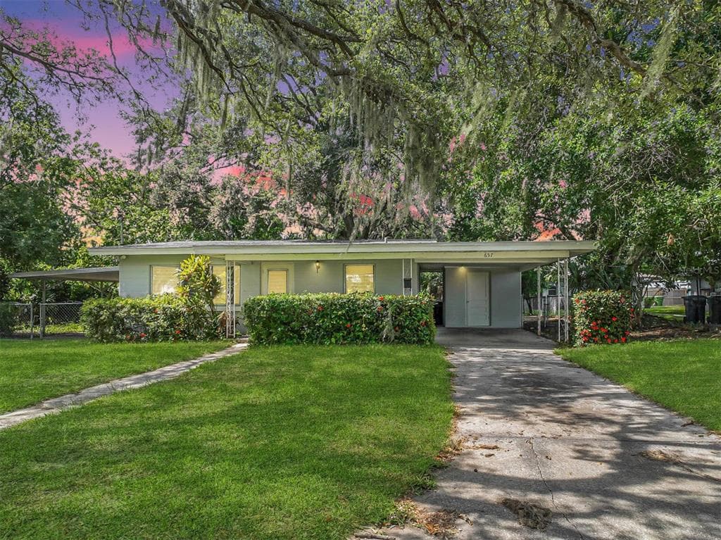 657 AVENUE C SW WINTER HAVEN, FL 33880