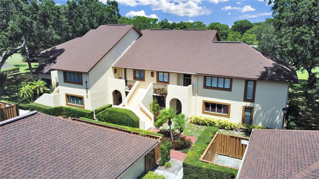 8107 BARDMOOR PLACE UNIT 103E LARGO, FL 33777