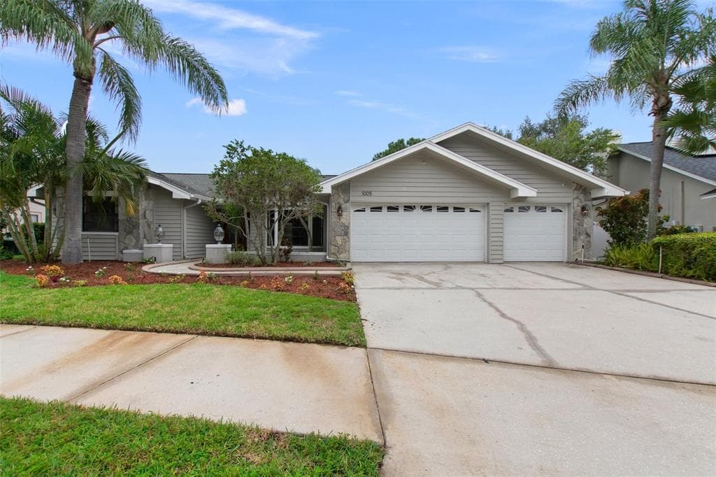1005 CHATHAM COURT