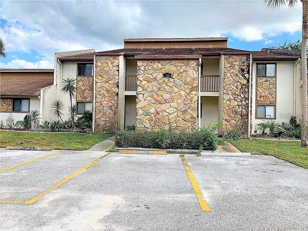 7025 COGNAC DRIVE UNIT 6 NEW PORT RICHEY, FL 34653