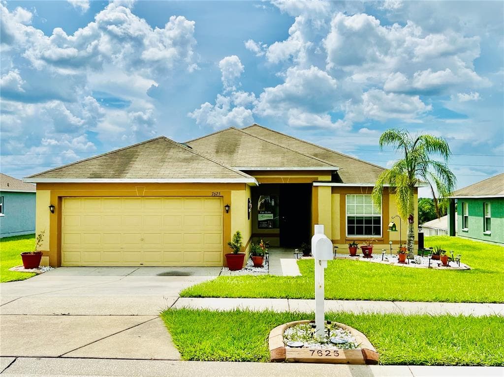 7625 WEEHAWKEN DRIVE ZEPHYRHILLS, FL 33540
