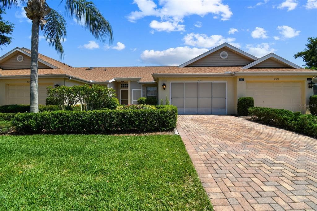 2527 NEW HAVEN CIRCLE SUN CITY CENTER, FL 33573
