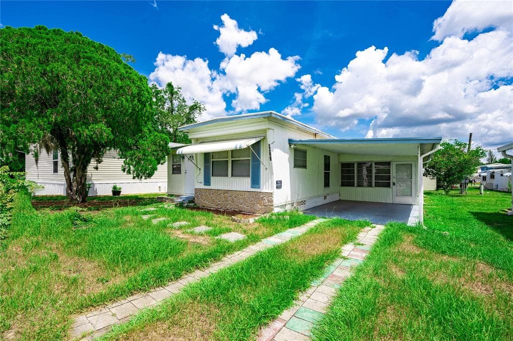 38741 HENRY DRIVE ZEPHYRHILLS, FL 33542