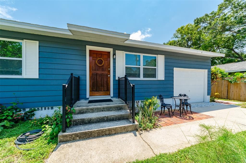 368 4TH STREET NW LARGO, FL 33770