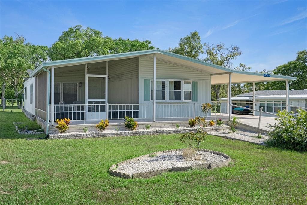 8516 HIGHPOINT BOULEVARD BROOKSVILLE, FL 34613
