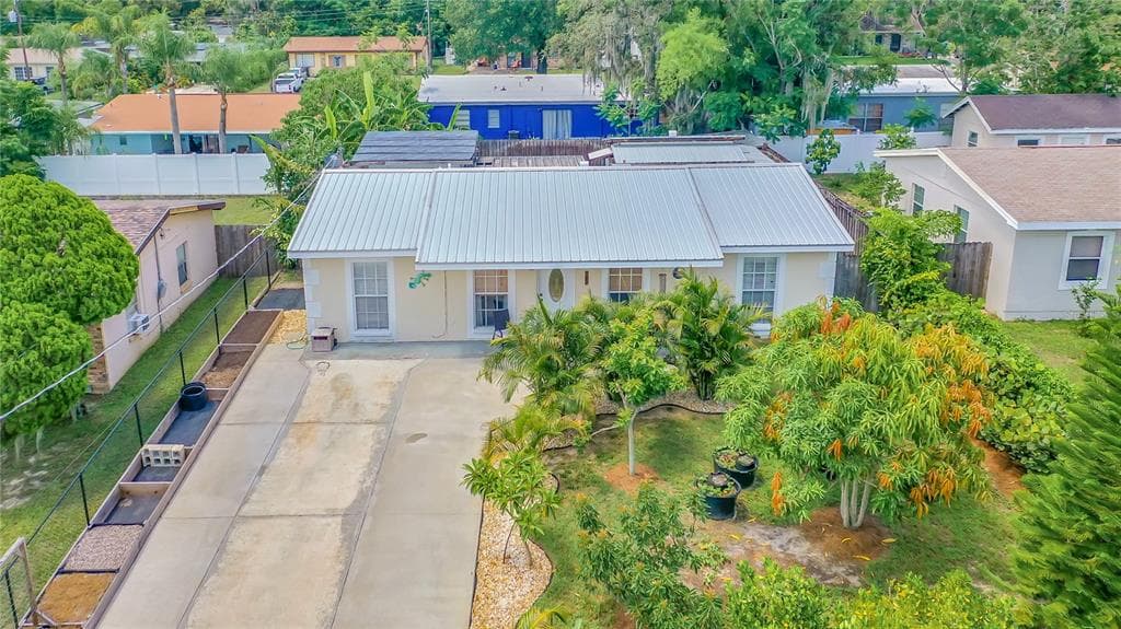 7012 ASPEN AVENUE TAMPA, FL 33637